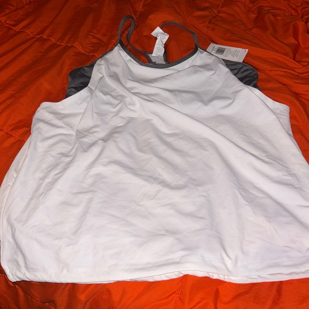Fabletics tank with built in sports bra Size XXL NWT